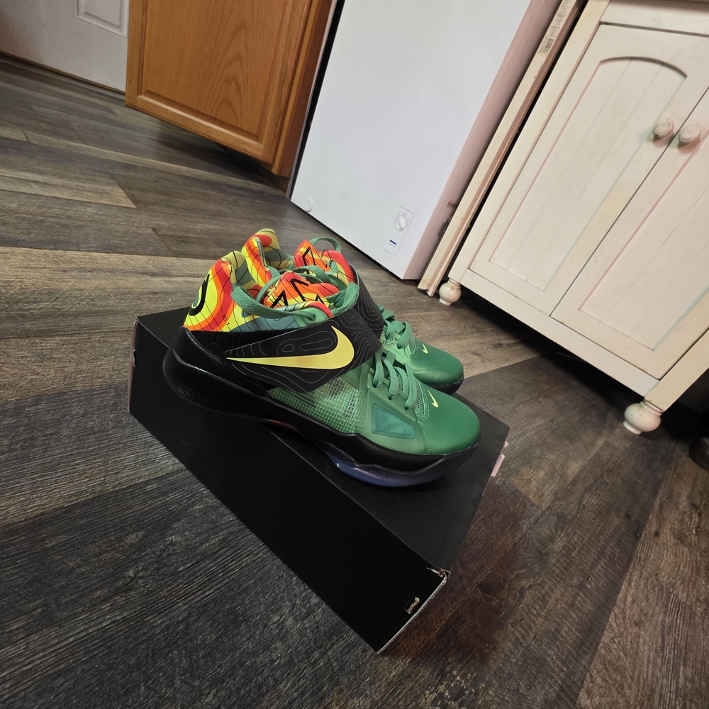 Nike KD 4 Weatherman Size 7